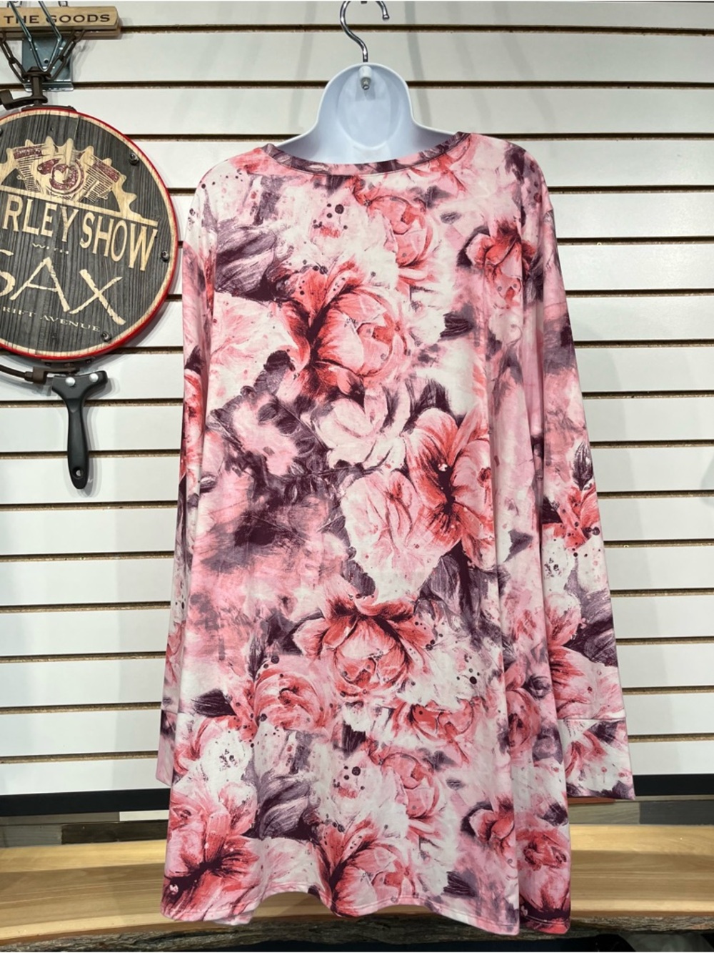 LuLaRoe pink floral tee size 2X - Picture 5 of 8